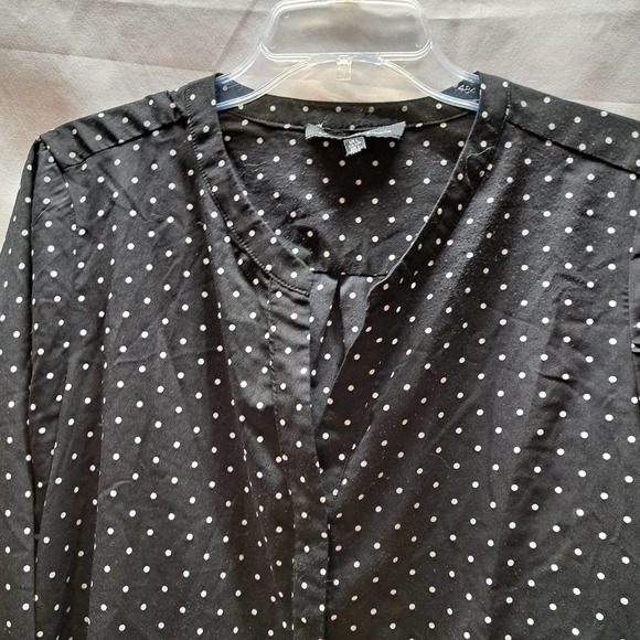 Jasmine & Juliana Black white polka dots hidden button up blouse Large - Picture 2 of 6